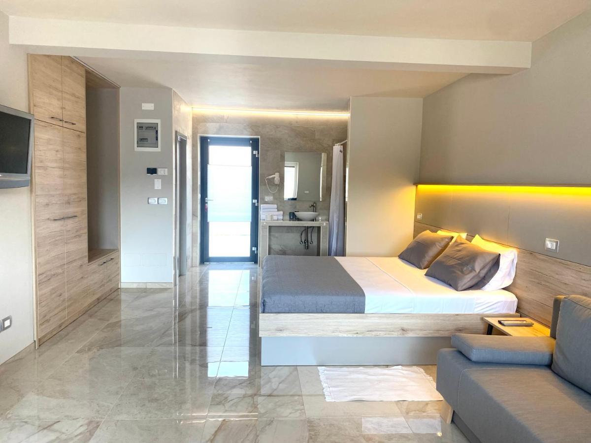 Rooms And Apartments Lisjak Koper Exterior foto