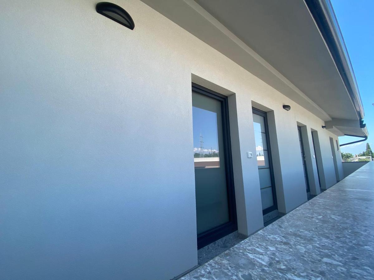 Rooms And Apartments Lisjak Koper Exterior foto