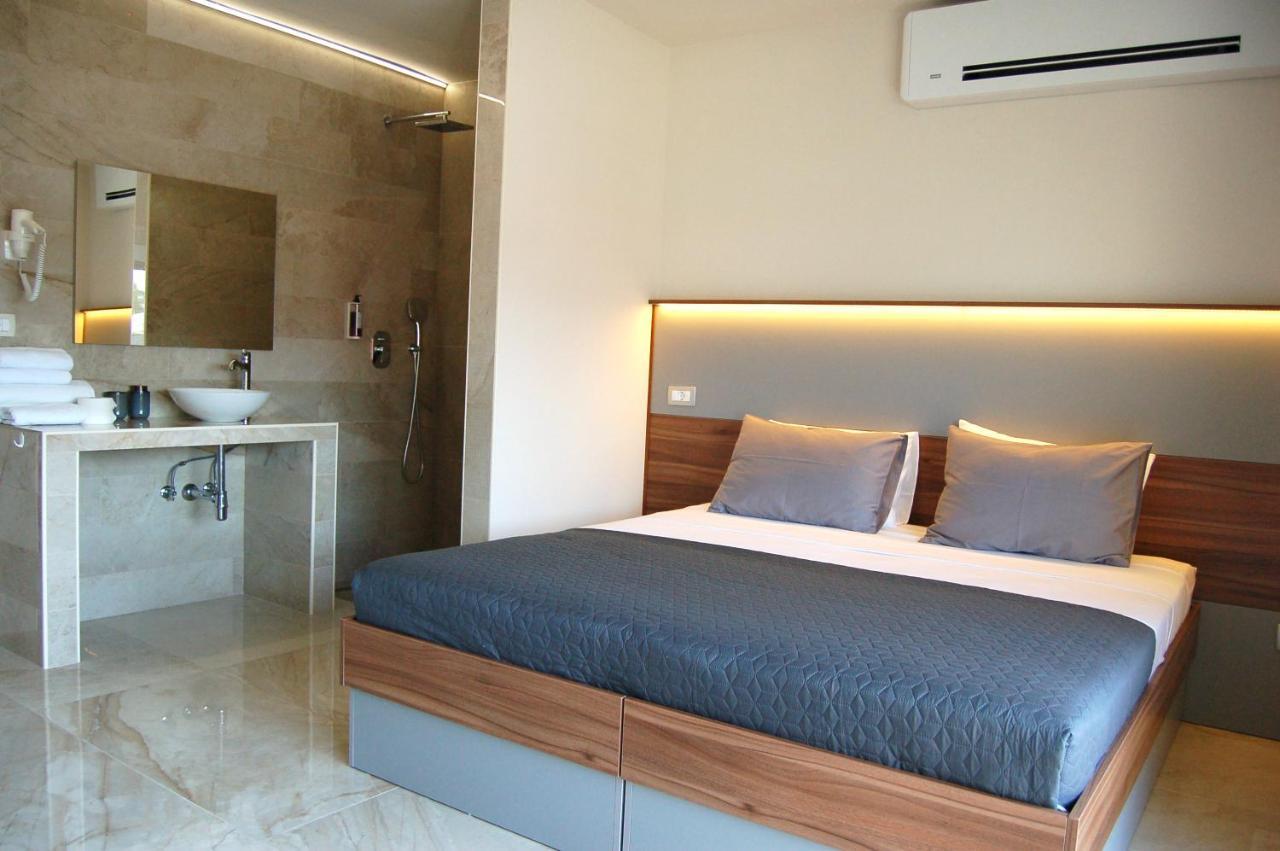 Rooms And Apartments Lisjak Koper Exterior foto